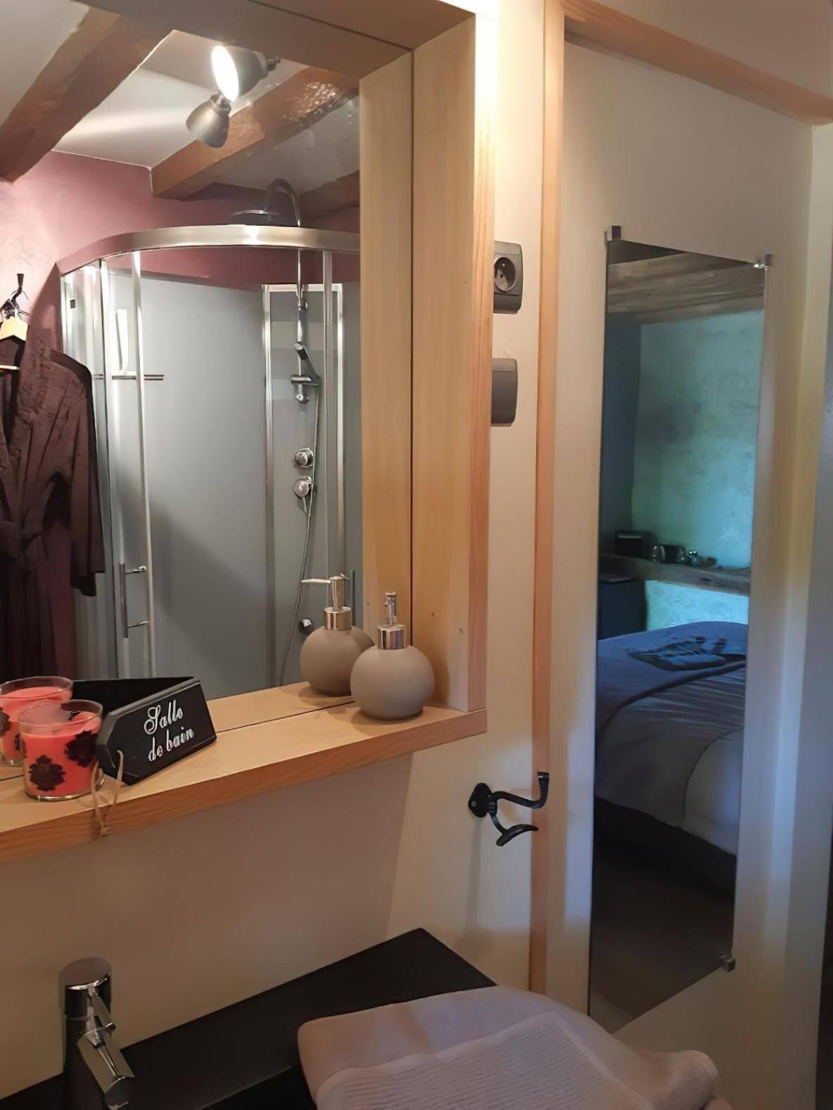 Domaine Les Feuillants Hotell Crouzilles Rom bilde